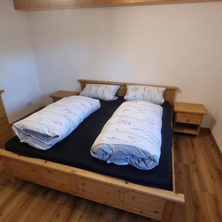 Lachen Ruhige Ferienwohnung Inklusive Garten Souterrain - Neu Renoviert מראה חיצוני תמונה
